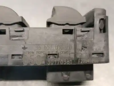 Peça sobressalente para automóvel em segunda mão botão / interruptor elevador vidro dianteiro esquerdo por citroen c4 lim. collection referências oem iam 96657050zd  6490jt