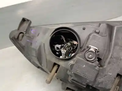 Автозапчасти б/у правая фара за ford b-max (jk) 1.6 tdci ссылки oem iam av1113w029ce  2024118