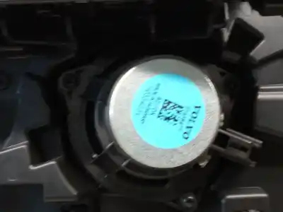 Автозапчастина б/у обработка передніх правіх дверей для volvo xc40 (536) recharge посилання на oem iam 32282661  32282661