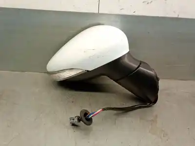 Автозапчасти б/у задний вид справа за ford b-max (jk) 1.6 tdci ссылки oem iam av1117682cl  2104819