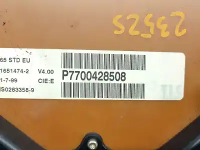 Second-hand car spare part dashboard for renault clio ii fase i (b/cbo) 1.9 d alize oem iam references p7700428508  8200072506