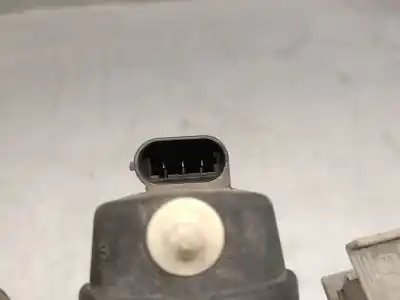 Peça sobressalente para automóvel em segunda mão farol / farolim esquerdo por renault clio ii fase i (b/cbo) 1.9 d alize referências oem iam 67735099 086981 valeo 260603338r