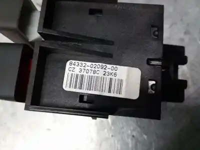 Pezzo di ricambio per auto di seconda mano avvertimento per toyota corolla (_e12_) 1.4 d (nde120_) riferimenti oem iam 8433202092  8433202092