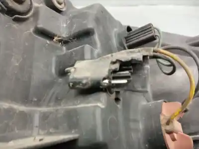 Автозапчасти б/у правая фара за ssangyong rodius i 2.7 xdi ссылки oem iam 8310221303  8310221303