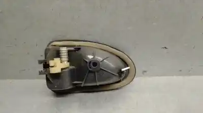 Pièce détachée automobile d'occasion poignée intérieure avant droite pour renault scenic (ja..) 1.6 16v authentique (ja0b/11) références oem iam 7700415975  8200268719