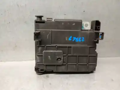 Автозапчасти б/у блок реле/предохранителей за citroen c4 lim. 1.6 16v ссылки oem iam 9677987180  