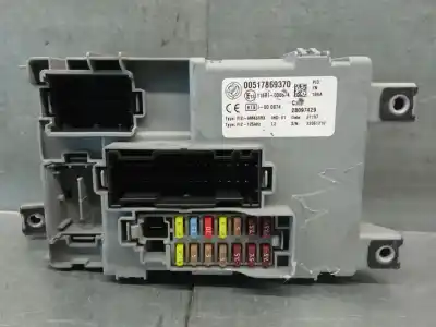 Peça sobressalente para automóvel em segunda mão caixa de fusíveis e relés por fiat 500 (312_) 1.4 (312axc1b, 312cxc1b) referências oem iam 517869370