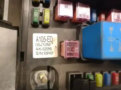 Second-hand car spare part fuse box unit for ssangyong rodius i 2.7 xdi oem iam references a105ed  