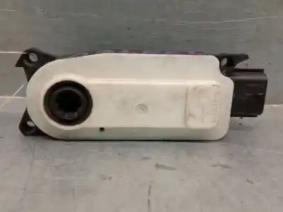 Peça sobressalente para automóvel em segunda mão motor de abertura da comporta de sofagem por dacia jogger 1.0 tce 90 eco-g referências oem iam 6477r1012a