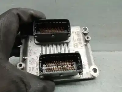 Peça sobressalente para automóvel em segunda mão centralina de motor uce por opel corsa d (s07) 1.2 (l08 l68) referências oem iam 55557933 0261208640 1039s32635