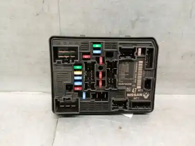 Second-hand car spare part fuse box unit for renault clio v (b7_) 1.6 e-tech 140 (b7mu) oem iam references 284b74633r
