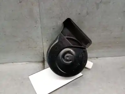 Second-hand car spare part horn for renault clio v (b7_) 1.6 e-tech 140 (b7mu) oem iam references 256101024r
