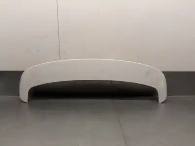 Second-hand car spare part rear spoiler for renault clio v (b7_) 1.6 e-tech 140 (b7mu) oem iam references 960307611r