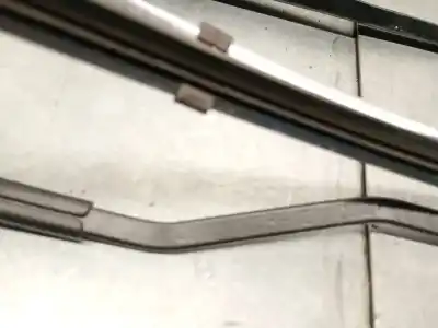 Автозапчастина б/у передній правий річок склоочисника для renault clio v (b7_) 1.6 e-tech 140 (b7mu) посилання на oem iam 288865010r  288869742r