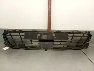 Second-hand car spare part front grille for renault clio v (b7_) 1.6 e-tech 140 (b7mu) oem iam references 622549102r