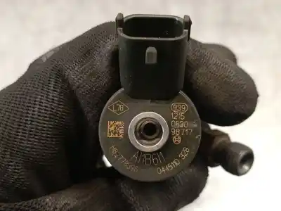 Автозапчастина б/у инжектор для renault grand scénic iii (jz0/1_) 1.9 dci посилання на oem iam h82778396 0445110328 bosch 