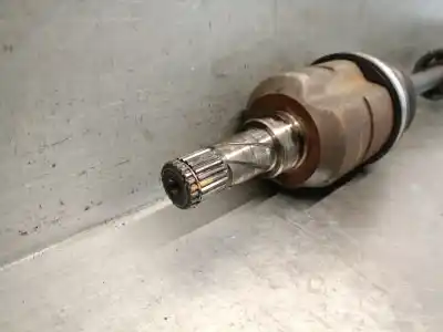 Автозапчастина б/у передня права трансмісія для opel corsa 3 c 1.3 cdti 70ch manual посилання на oem iam 374468  374468