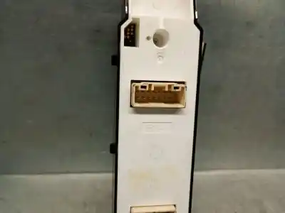 Second-hand car spare part left front power window switch for mazda 3 lim. (bl) 2.2 turbodiesel cat oem iam references bhr966350a  bhr966350a