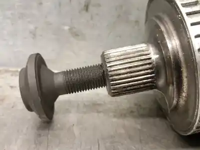 Pezzo di ricambio per auto di seconda mano trasmissione anteriore destra per volkswagen passat variant (3b5) 1.8 20v turbo riferimenti oem iam 8d0407272  8d0407272ej