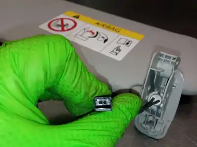 Автозапчастина б/у правильний натір для audi q3 (8ub, 8ug) 2.0 tdi посилання на oem iam 8u0857552ag  8u0857552ag