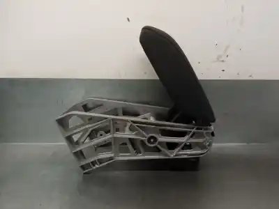 Pezzo di ricambio per auto di seconda mano BRACCIOLO CENTRALE per AUDI Q3 (8UB, 8UG)  Riferimenti OEM IAM 8U0864283A  8U0864283A