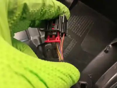 Автозапчастина б/у обликка задніх правіх дверей для audi q3 (8ub, 8ug) 2.0 tdi посилання на oem iam 8u0867304  8u0867304