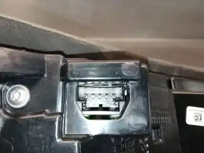 Автозапчастина б/у правий ліхтар для audi q3 (8ub, 8ug) 2.0 tdi посилання на oem iam 8u0945094n  8u0945094n