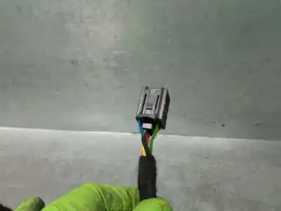 Peça sobressalente para automóvel em segunda mão amortecedores do tronco / porta por audi q3 (8ub, 8ug) 2.0 tdi referências oem iam 8u0827851  8u0827851