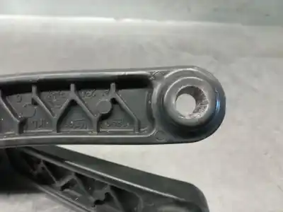 Second-hand car spare part front right windshield wiper arm for audi q3 (8ub, 8ug) 2.0 tdi oem iam references 8u1955408a  8u1955407a