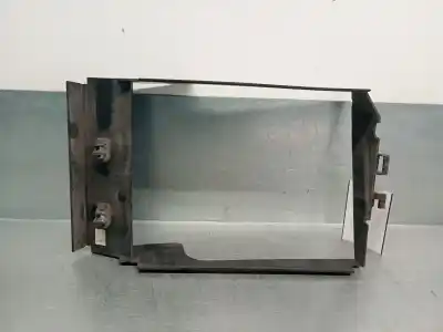 Автозапчасти б/у передняя решетка радиатора за renault express furgoneta/monovolumen 1.5 blue dci 75 (f6aa) ссылки oem iam 215582052r