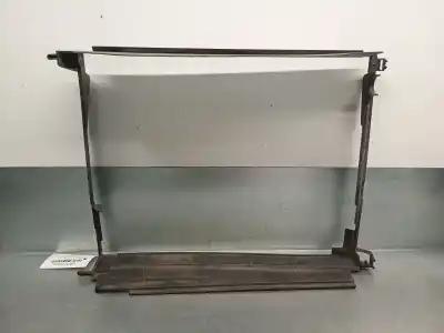 Автозапчасти б/у передняя решетка радиатора за renault express furgoneta/monovolumen 1.5 blue dci 75 (f6aa) ссылки oem iam 215599535r  215599535r