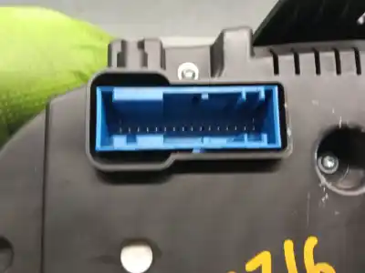 Автозапчастина б/у панель інструментів для opel corsa e (x15) 1.4 lpg (08, 68) посилання на oem iam 39107236  39107236