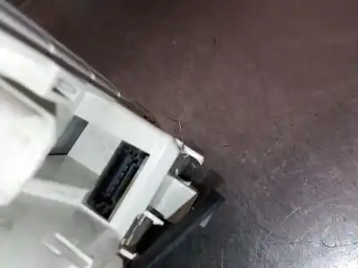 Автозапчасти б/у внутренний свет за audi q3 (f3b) 35 tdi ссылки oem iam 81a947135s  81a947135s