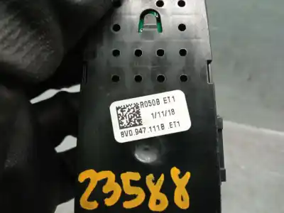 Автозапчастина б/у внутрішне світло для audi q3 (f3b) 35 tdi посилання на oem iam 8v0947111a  8v0947111b