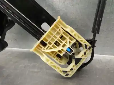 Автозапчастина б/у регулятор переднього правого скла для audi q3 (f3b) 35 tdi посилання на oem iam 83a837462  83a837462