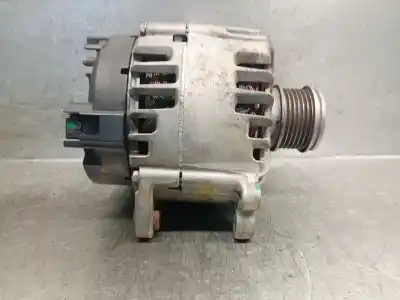 Second-hand car spare part alternator for seat leon (5f1) 1.6 tdi oem iam references 04l903021d