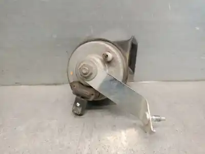 Pezzo di ricambio per auto di seconda mano corno per bmw x3 (e83) 2.0 sd riferimenti oem iam a046466  61337195894
