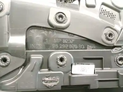 Автозапчастина б/у оббірка передніх дверей ліва для peugeot 208 ii (ub_, up_, uw_, uj_) 1.2 puretech 100 посилання на oem iam 9829787680  98308815zd