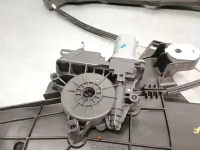 Автозапчастина б/у регулятор вікна передній лівий для peugeot 208 ii (ub_, up_, uw_, uj_) 1.2 puretech 100 посилання на oem iam 9829043680  9829043680