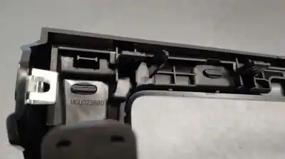 Автозапчастина б/у передні молдинги для peugeot 2008 ii (ud_, us_, uy_, uk_) 1.2 puretech 100 посилання на oem iam mou023880  