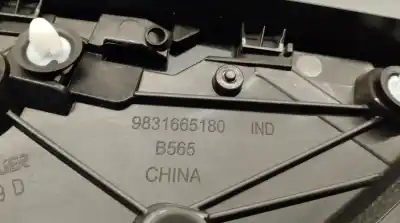 Автозапчасти б/у задние молдинги за peugeot 2008 ii (ud_, us_, uy_, uk_) 1.2 puretech 100 ссылки oem iam 9831665180  98257375xy