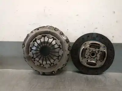 Автозапчастина б/у КОМПЛЕКТ ЗЦЕПЛЕННЯ для DACIA SANDERO III  Посилання на OEM IAM 302106552R C1084657 VALEO 302056062R