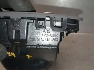 Автозапчастина б/у аератор для seat leon sp kl / sfdxdex0 1.5 leon sp посилання на oem iam 5fa819203  5fa819203