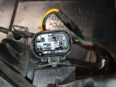 Автозапчасти б/у правый задний фонарь за mg rover mg zs suv 1.0 t-gdi ссылки oem iam 10571682  10571682