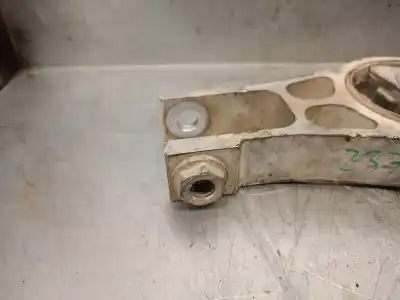 Автозапчастина б/у зміни підтримку для jeep compass (mp, m6, mv, m7) 2.0 crd 4x4 посилання на oem iam p68253028ac  68253028ad