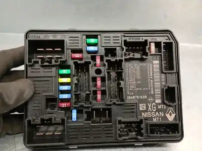 Pezzo di ricambio per auto di seconda mano scatola relè/fusibili per renault captur ii (hf_) tce 90 (hfm6) riferimenti oem iam 284b78143r 5dvk1tf00 