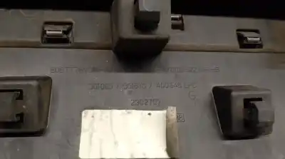 Автозапчастина б/у передні молдинги для renault clio iv 0.9 посилання на oem iam 808777693r  808217409r