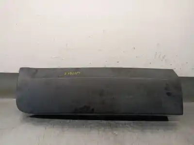 Автозапчастина б/у задні модинги для renault kangoo (f/kc0) 1.2 16v посилання на oem iam 7700804869