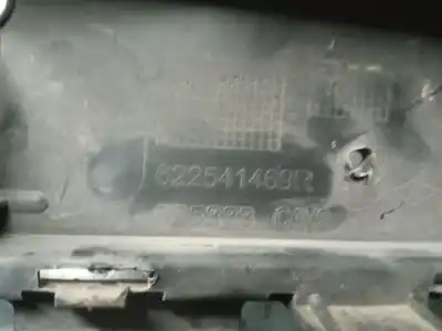 Автозапчасти б/у центральная решетка бампера за renault clio v (b7_) 1.6 e-tech 140 (b7mu) ссылки oem iam 622541469r  622541469r