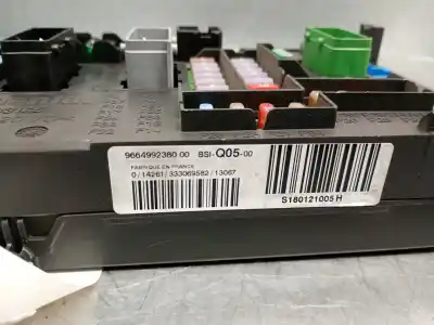Second-hand car spare part fuse box unit for peugeot 508 sw i (8e_) 2.0 hdi oem iam references 9664992380   Second-hand car spare part fuse box unit for peugeot 508 sw i (8e_) 2.0 hdi oem iam references 9664992380